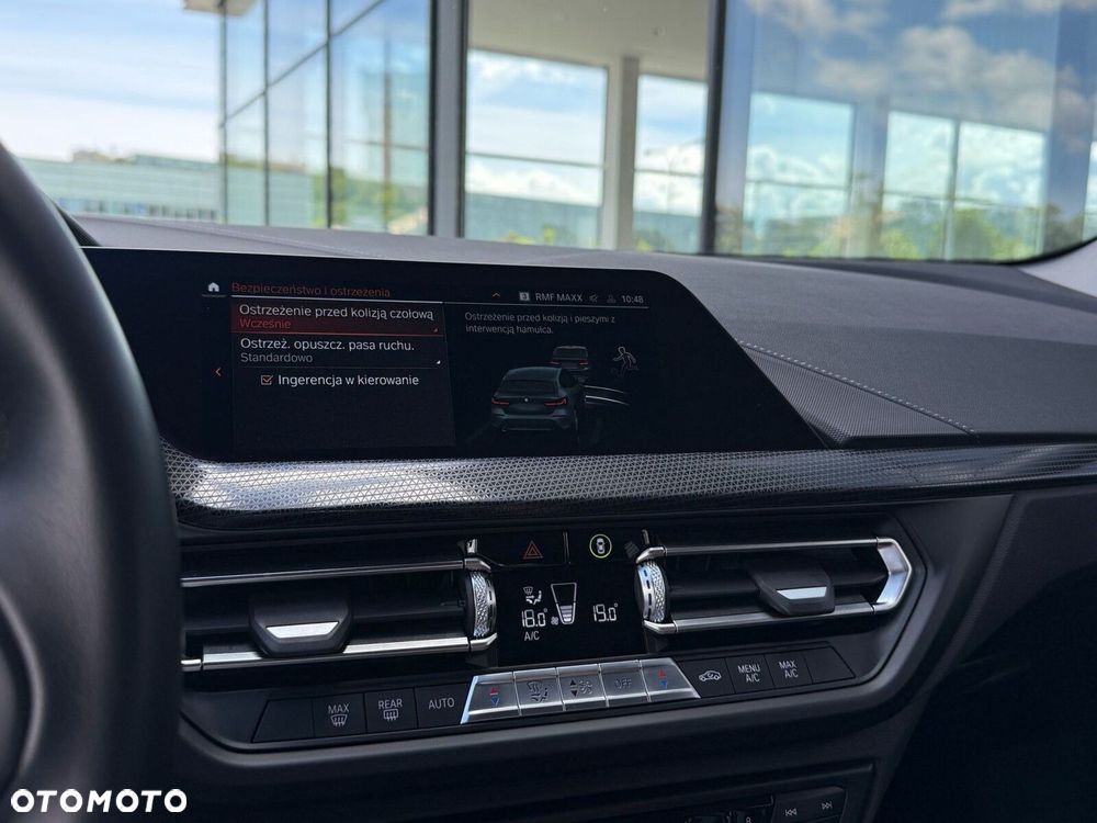 BMW Seria 1 - 32