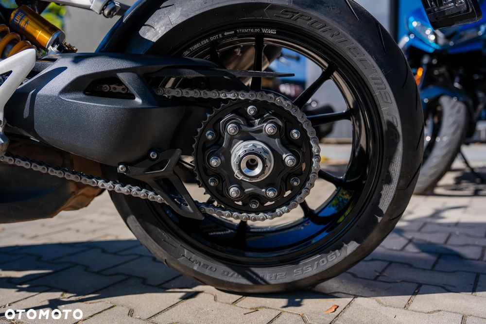 Triumph Speed Triple - 32