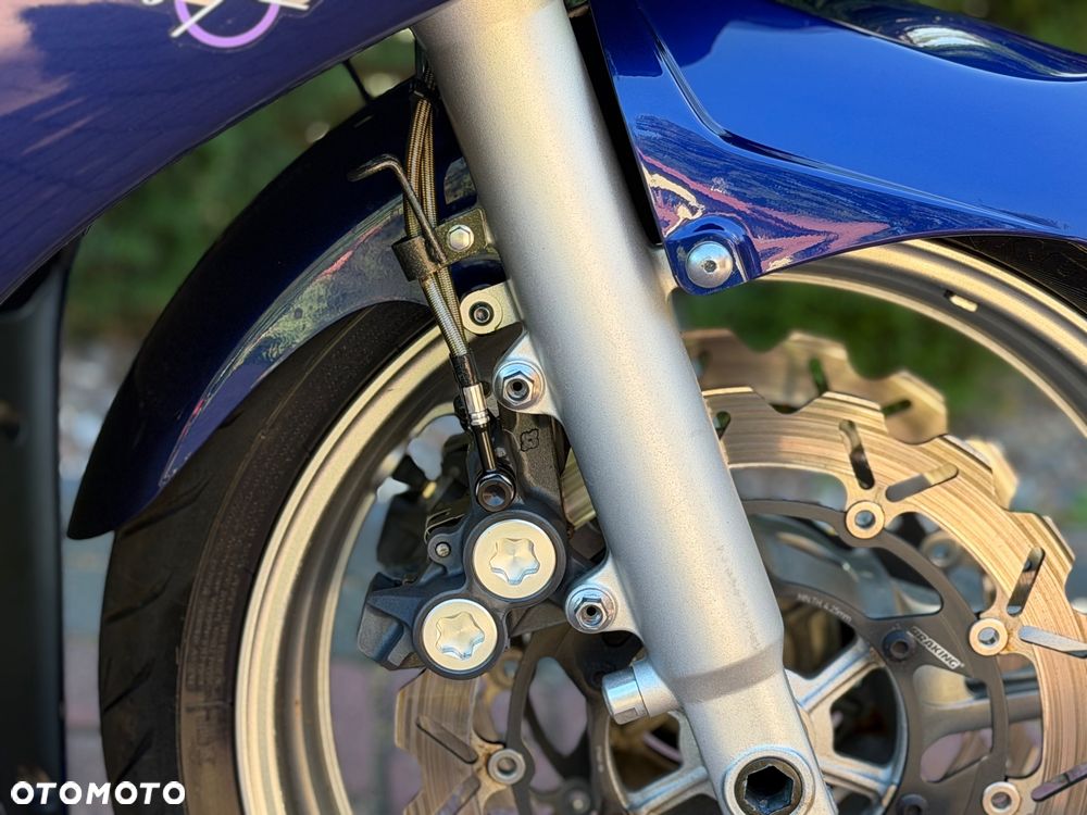 Yamaha FJR - 24