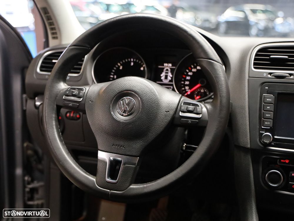 VW Golf 1.6 TDi Confortline - 9