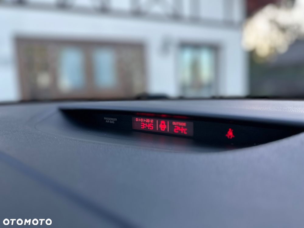 Kia Ceed 1.4 CVVT Dream-Team Edition - 30