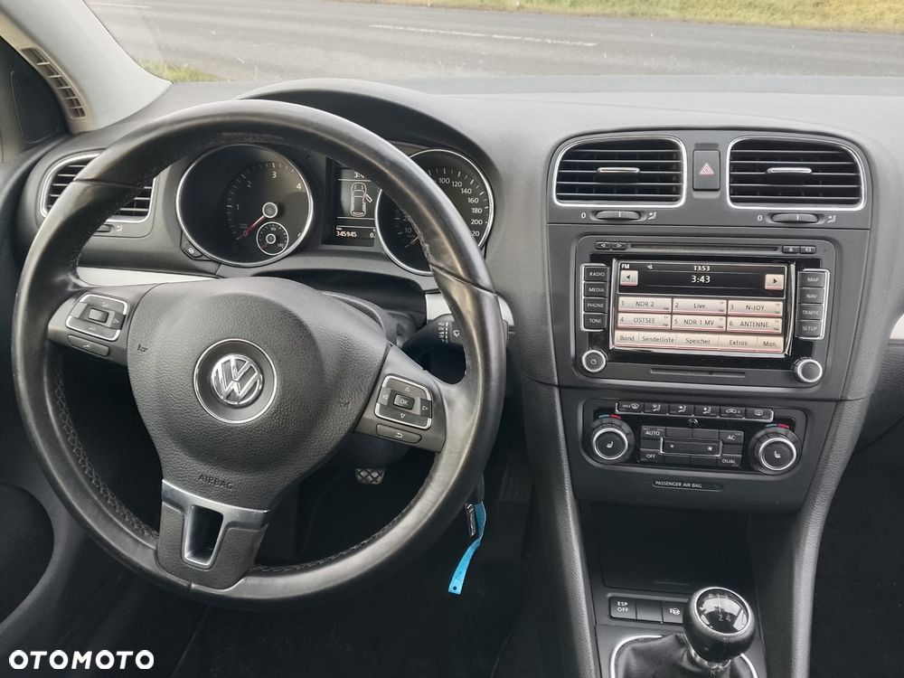 Volkswagen Golf - 11