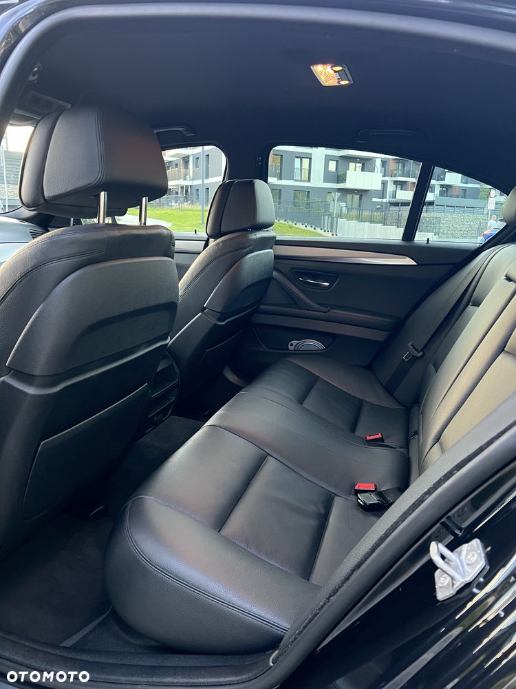 BMW Seria 5 525d xDrive Modern Line - 15