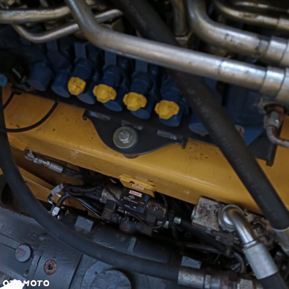 New Holland B115B - 11