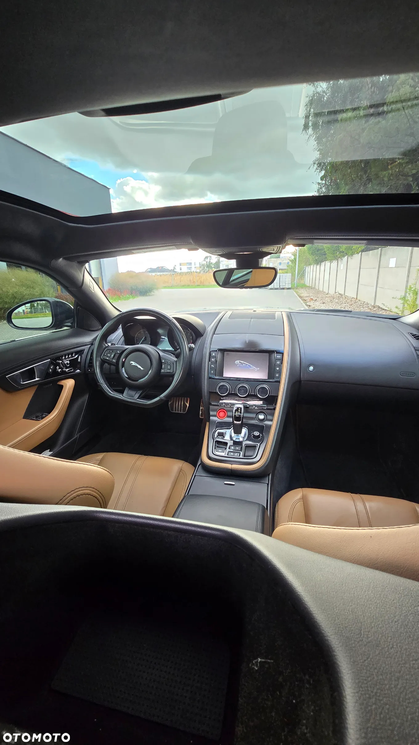 Jaguar F-Type - 8