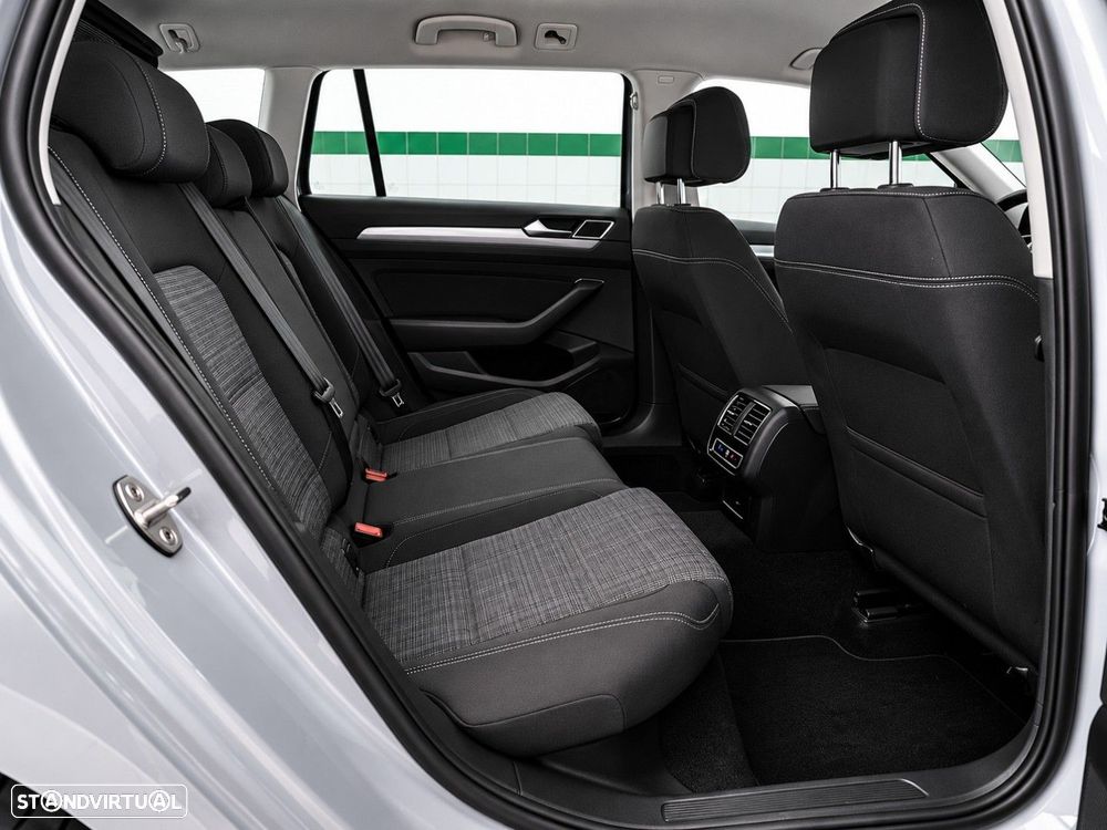 Volkswagen Passat Variant 2.0 TDI Business DSG — fotografia 15