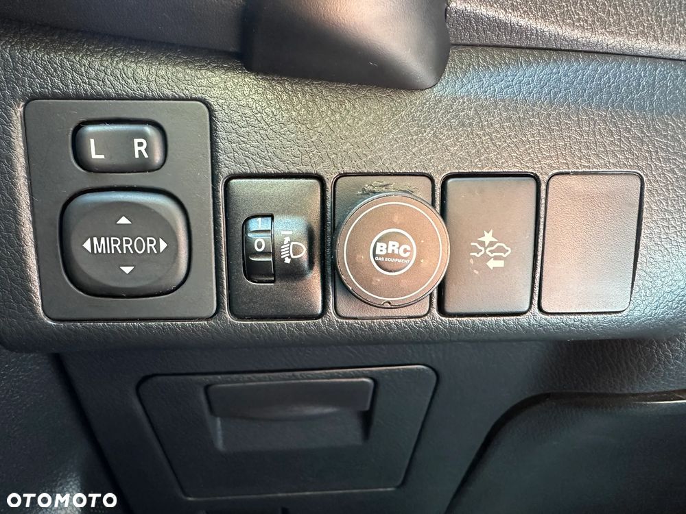Toyota Corolla 1.6 Active - 5