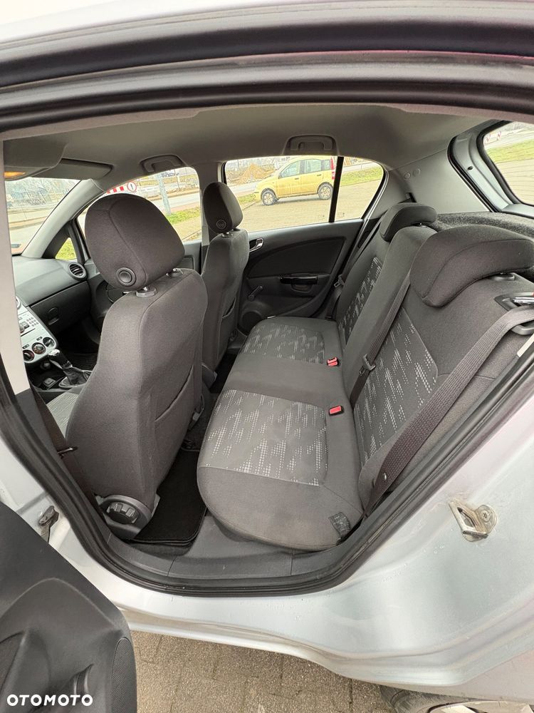 Opel Corsa 1.4 16V Enjoy - 8