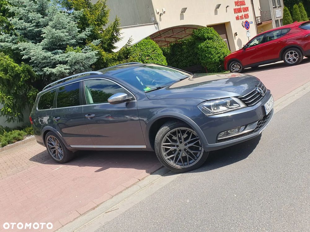 Volkswagen Passat Alltrack 2.0 TDI 4Motion DSG BlueMotion Tec - 26