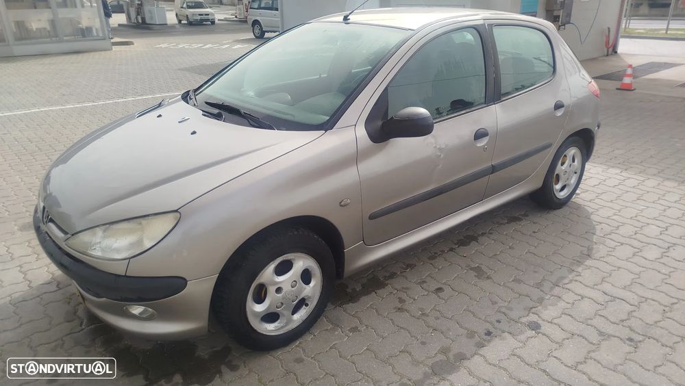 Peugeot 206 1.1 XR - 2