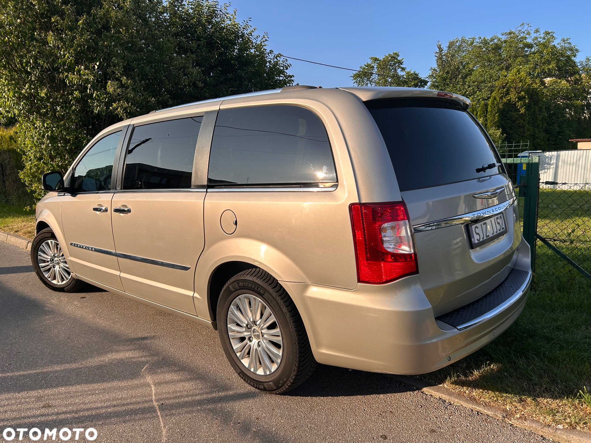Chrysler Town & Country 3.6 Limited - 6