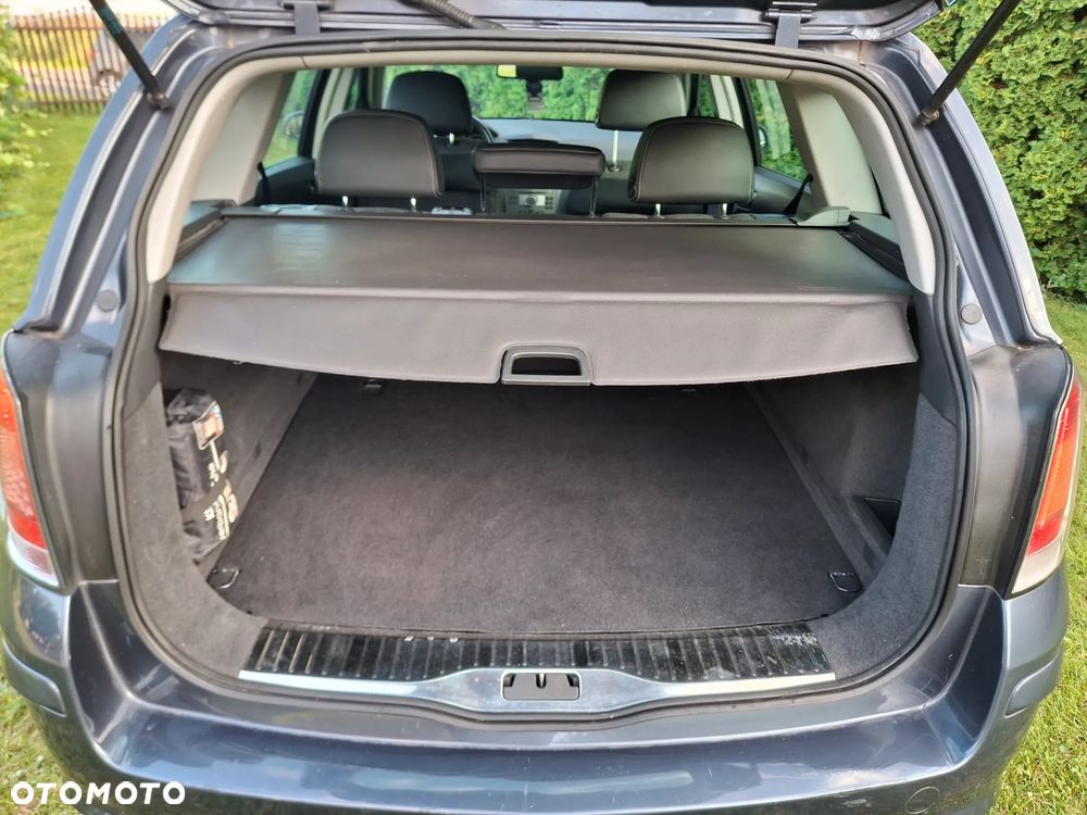 Opel Astra 1.8 Caravan Cosmo - 9