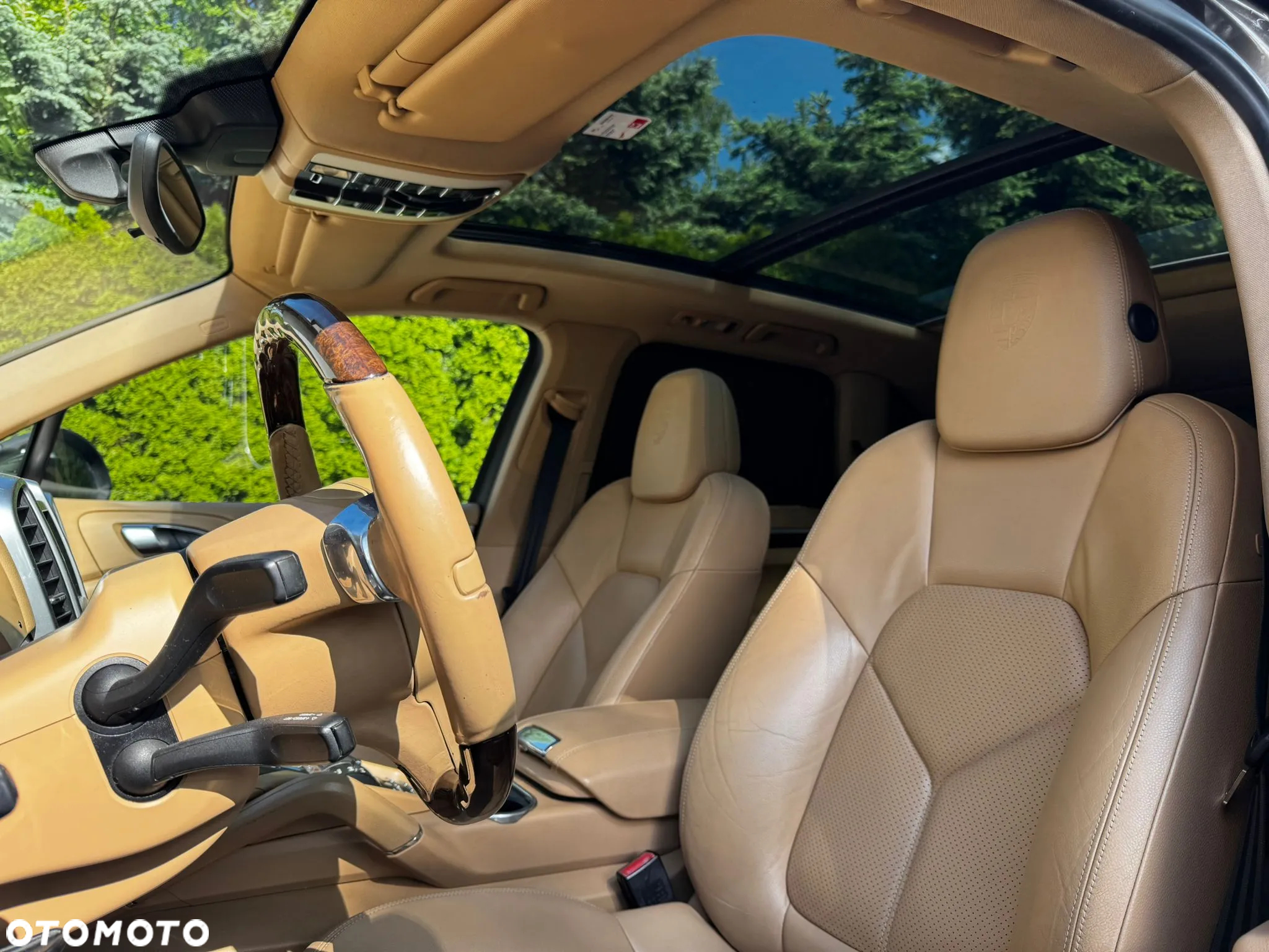 Porsche Cayenne - 15