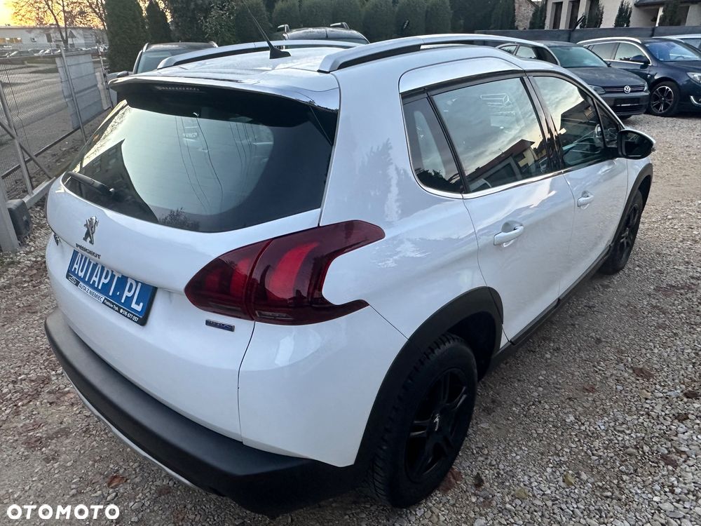 Peugeot 2008 BlueHDi FAP 120 STOP & START Allure - 9