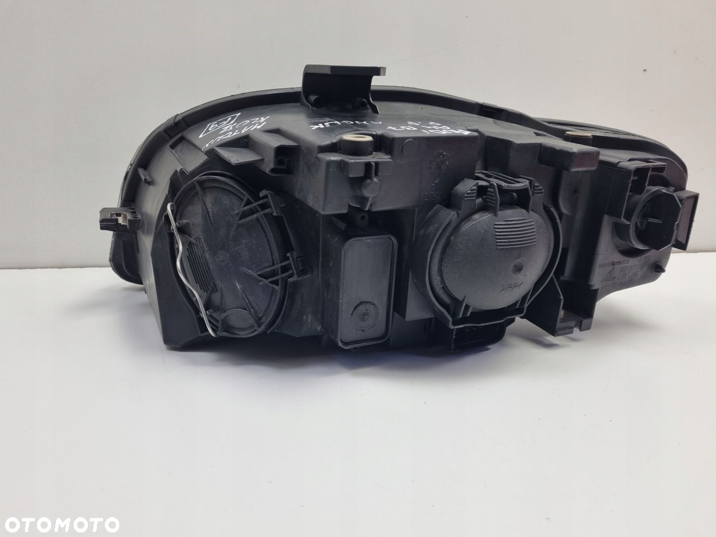 Audi A4 B7 04-08r PRZEDNIA LAMPA PRAWA PRAWY PRZÓD 1305630462 - 7