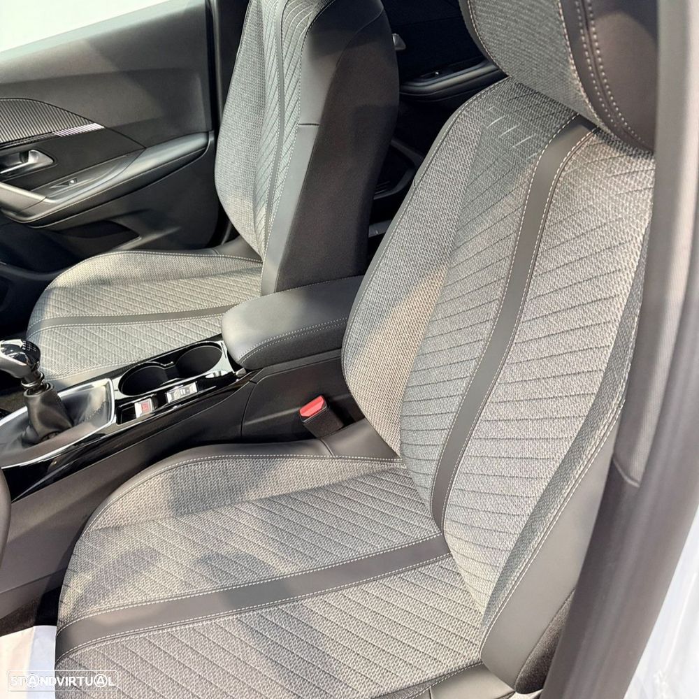 Peugeot 2008 1.2 Allure - 9