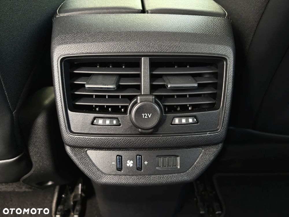Peugeot 5008 1.6 PureTech Allure S&S EAT8 - 33