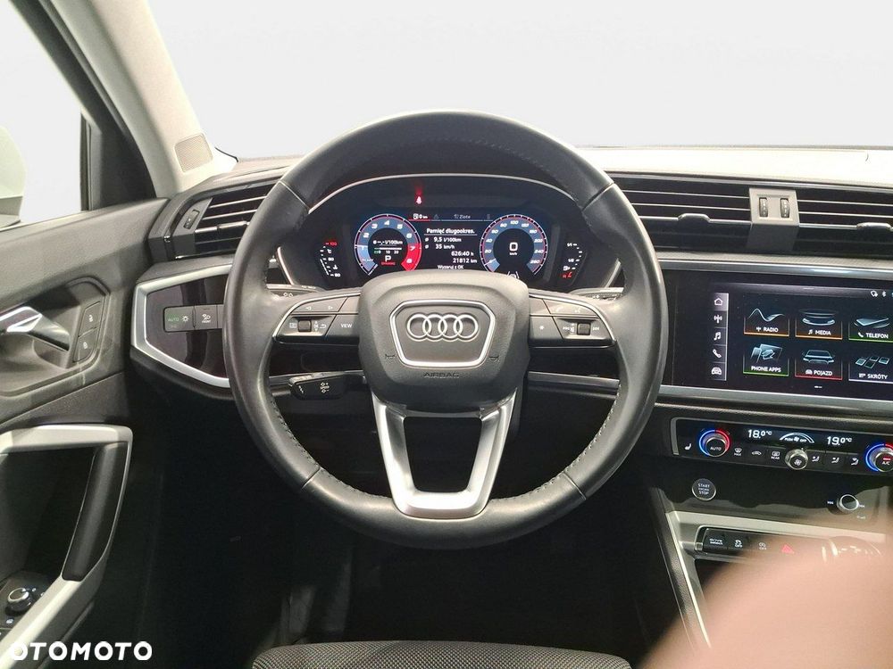 Audi Q3 Sportback - 12