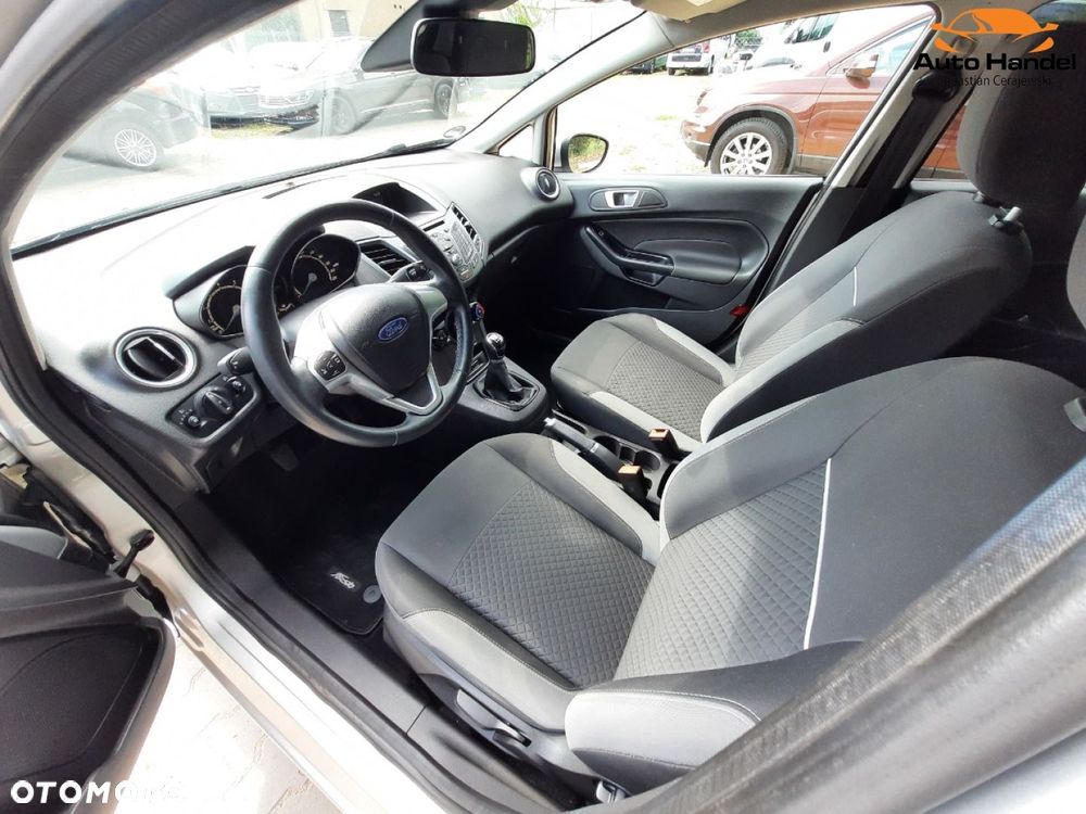 Ford Fiesta 1.0 EcoBoost Titanium - 24