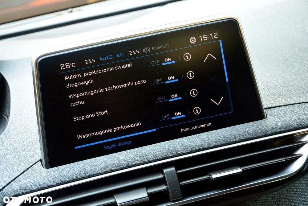 Peugeot 3008 1.6 BlueHDi Allure S&S EAT6 - 12