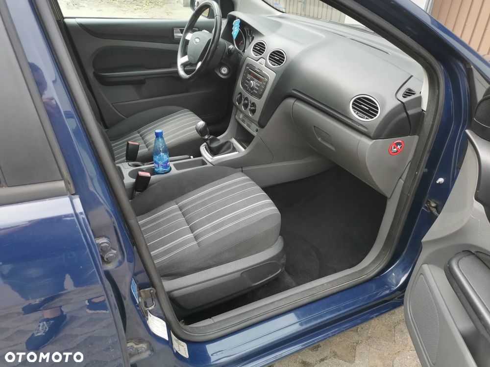 Ford Focus - 11