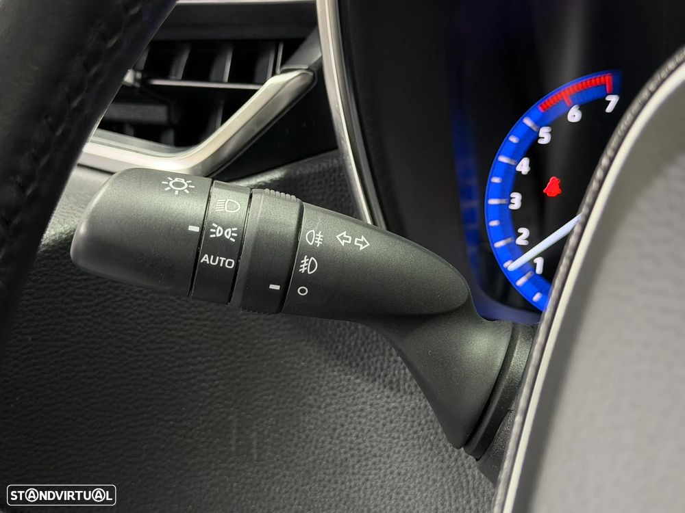 Toyota Corolla 1.8 Hybrid Comfort - 21