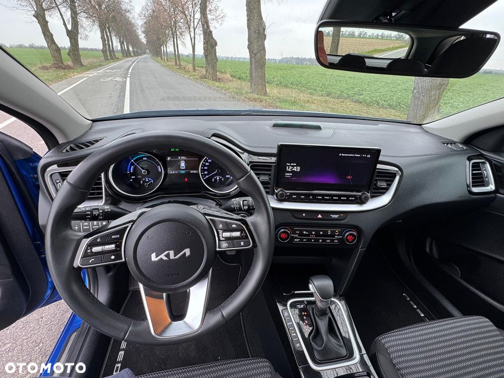 Kia Ceed 1.6 GDI PHEV L Business Line DCT - 24