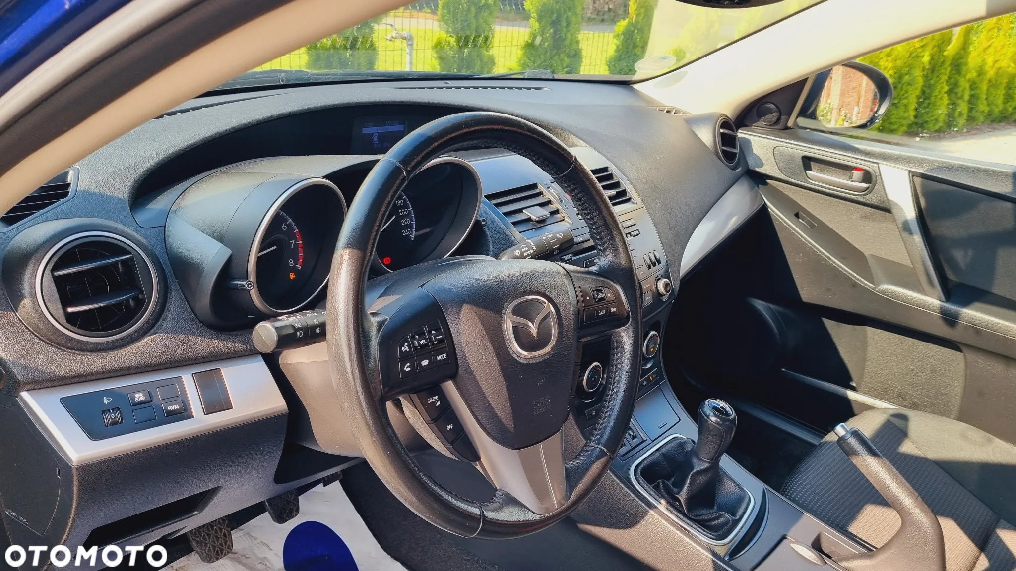 Mazda 3 1.6 Exclusive + - 13