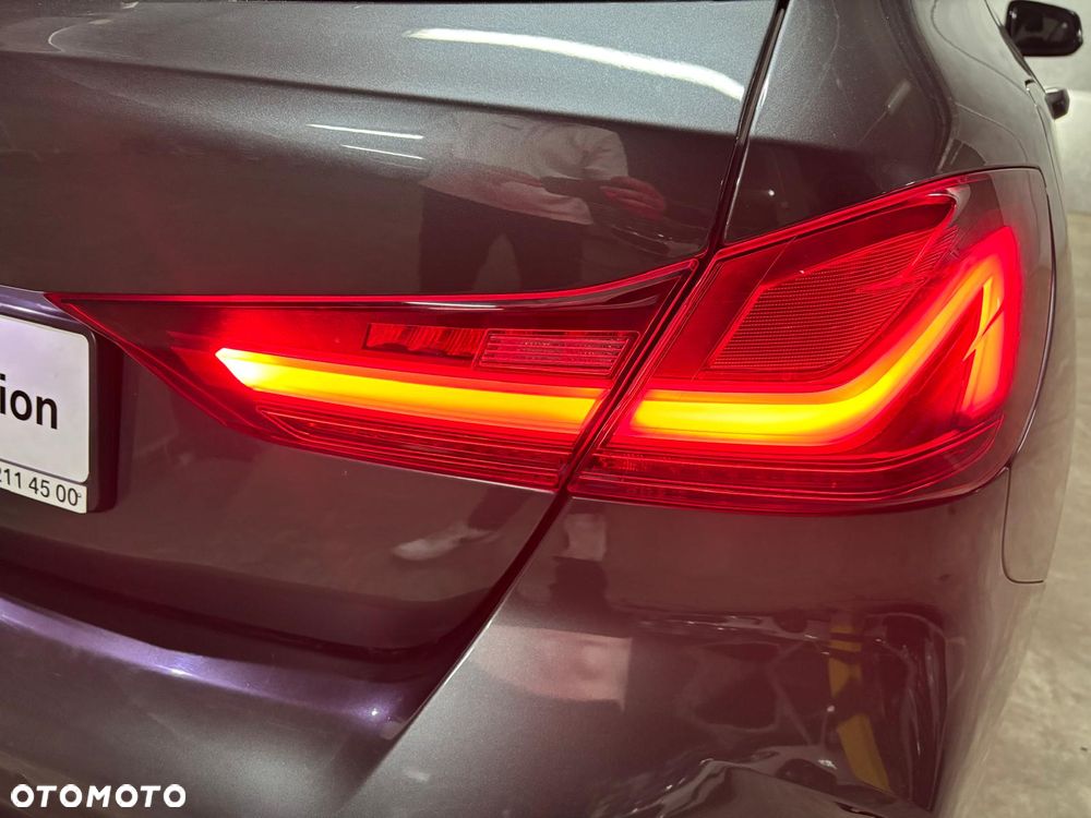BMW Seria 1 118i M Sport - 12