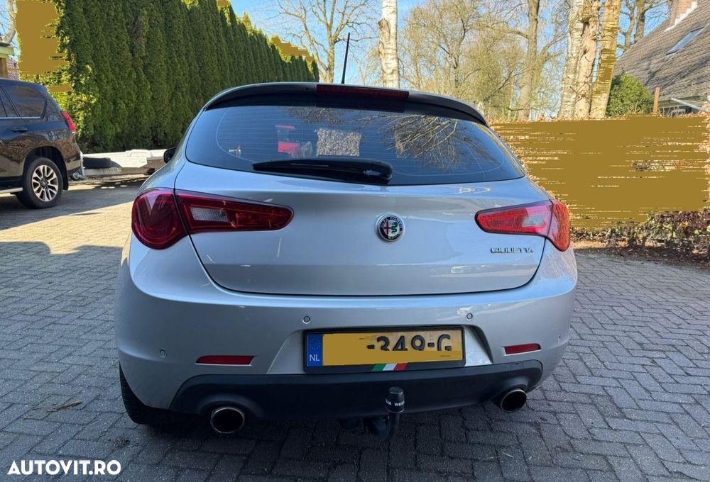 Alfa Romeo Giulietta - 10