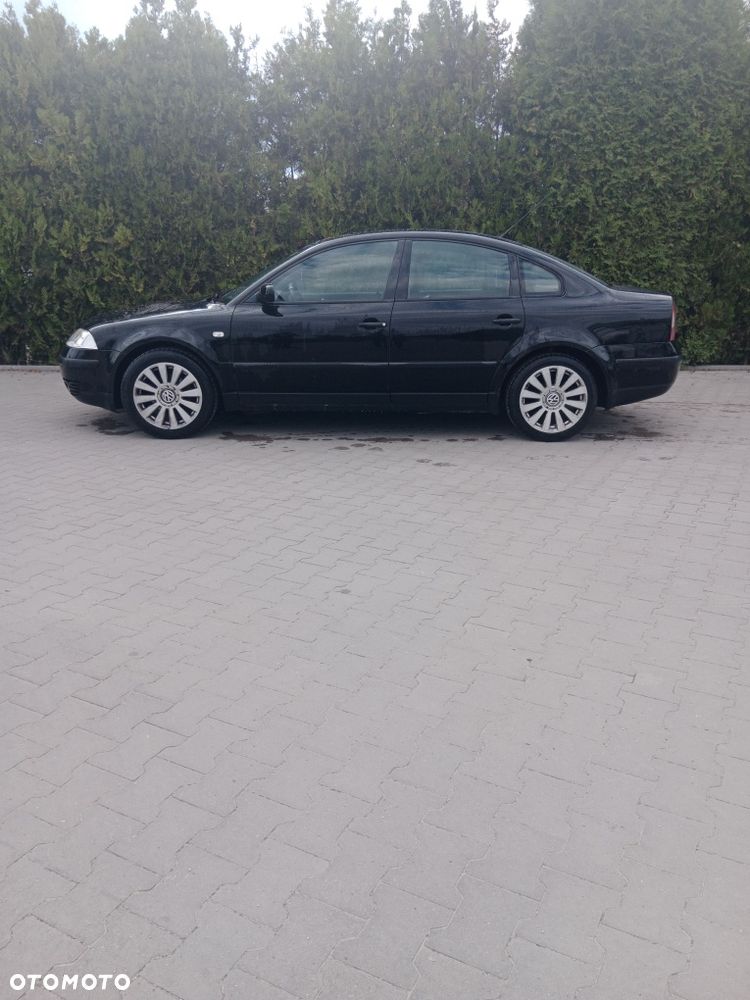 Volkswagen Passat - 2