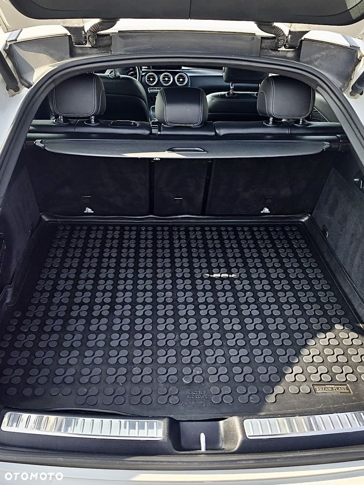 Mercedes-Benz GLC - 16