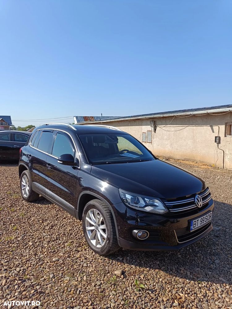 Volkswagen Tiguan - 1
