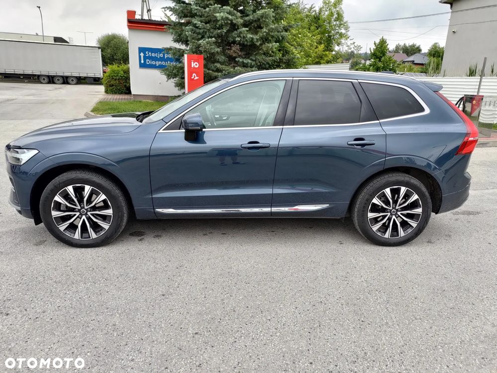 Volvo XC 60 B4 B Plus Bright - 3