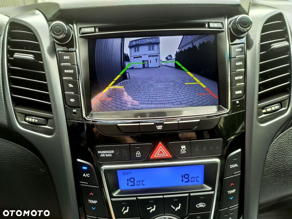 Hyundai i30 1.6 GDI BlueDrive Go - 21