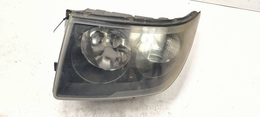 LAMPA PRAWA PRZÓD VOLKSWAGEN CRAFTER 247616-00R - 1