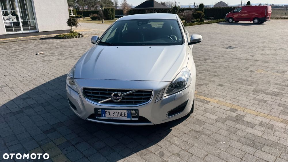 Volvo V60 T4 Edition - 11