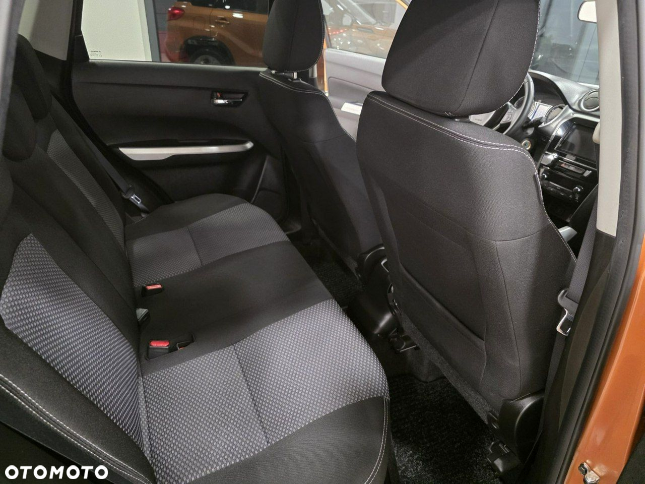 Suzuki Vitara 1.6 Premium 2WD - 16