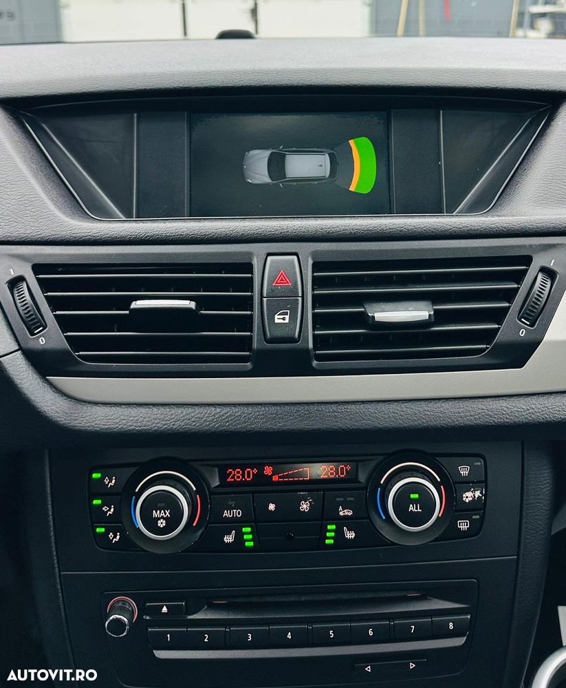 BMW X1 xDrive18d - 26