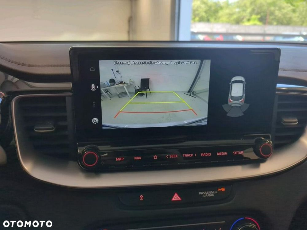 Kia XCeed - 8