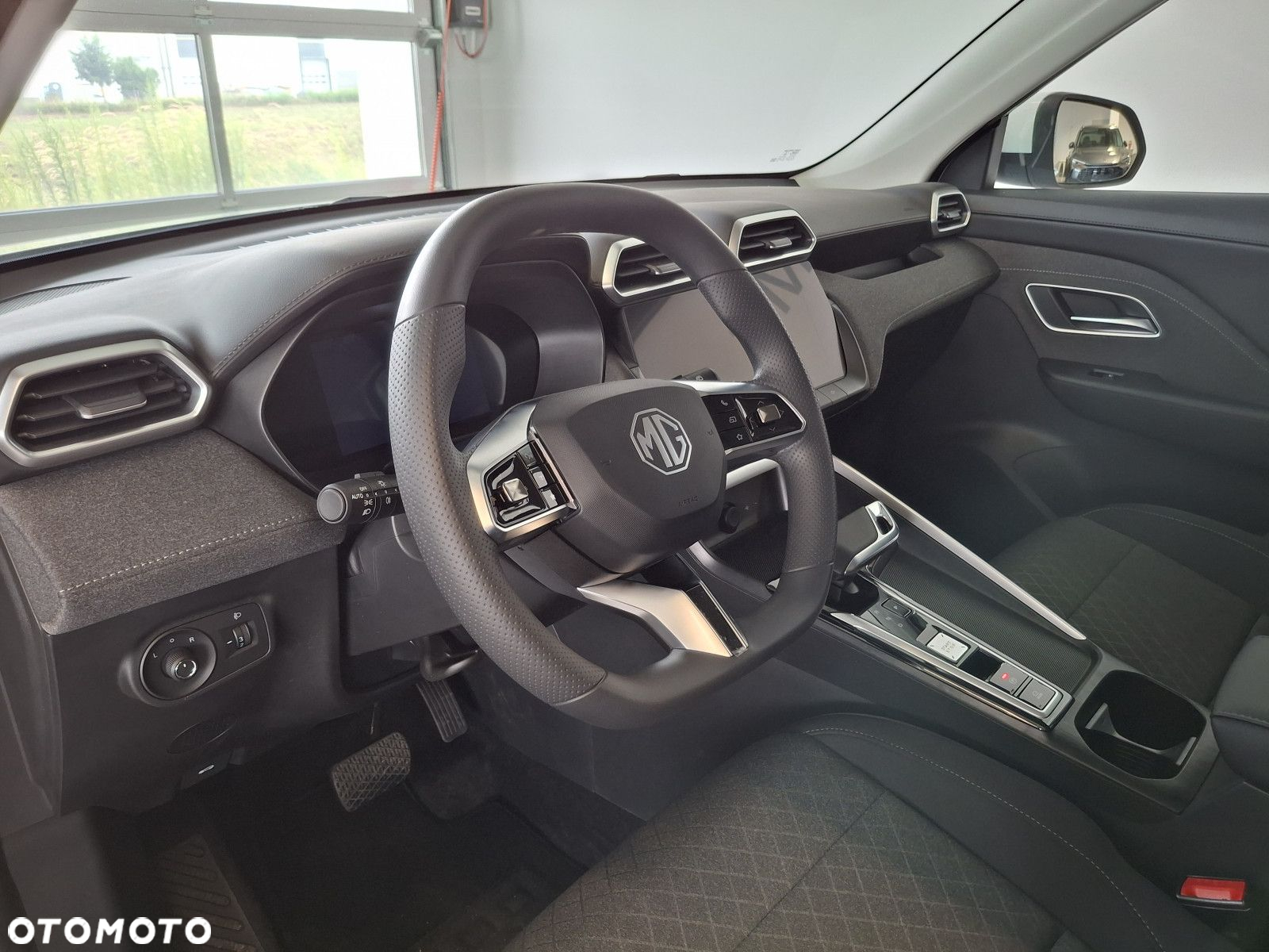 MG ZS - 6