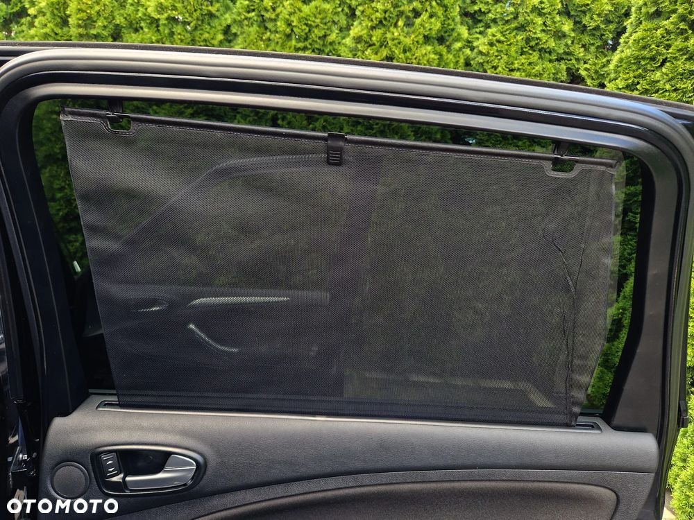 Ford S-Max - 37