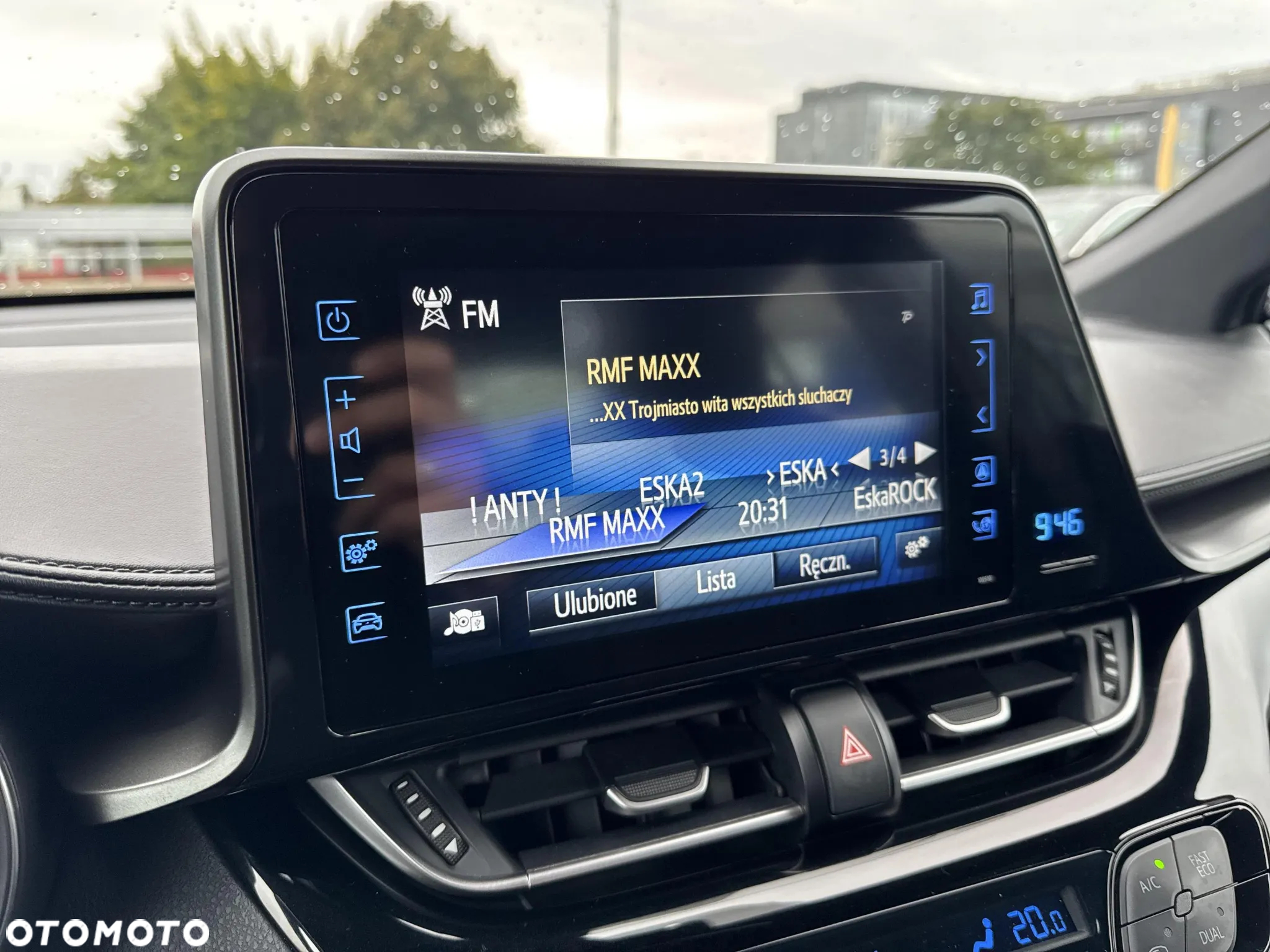 Toyota C-HR 1.8 Hybrid Premium - 22