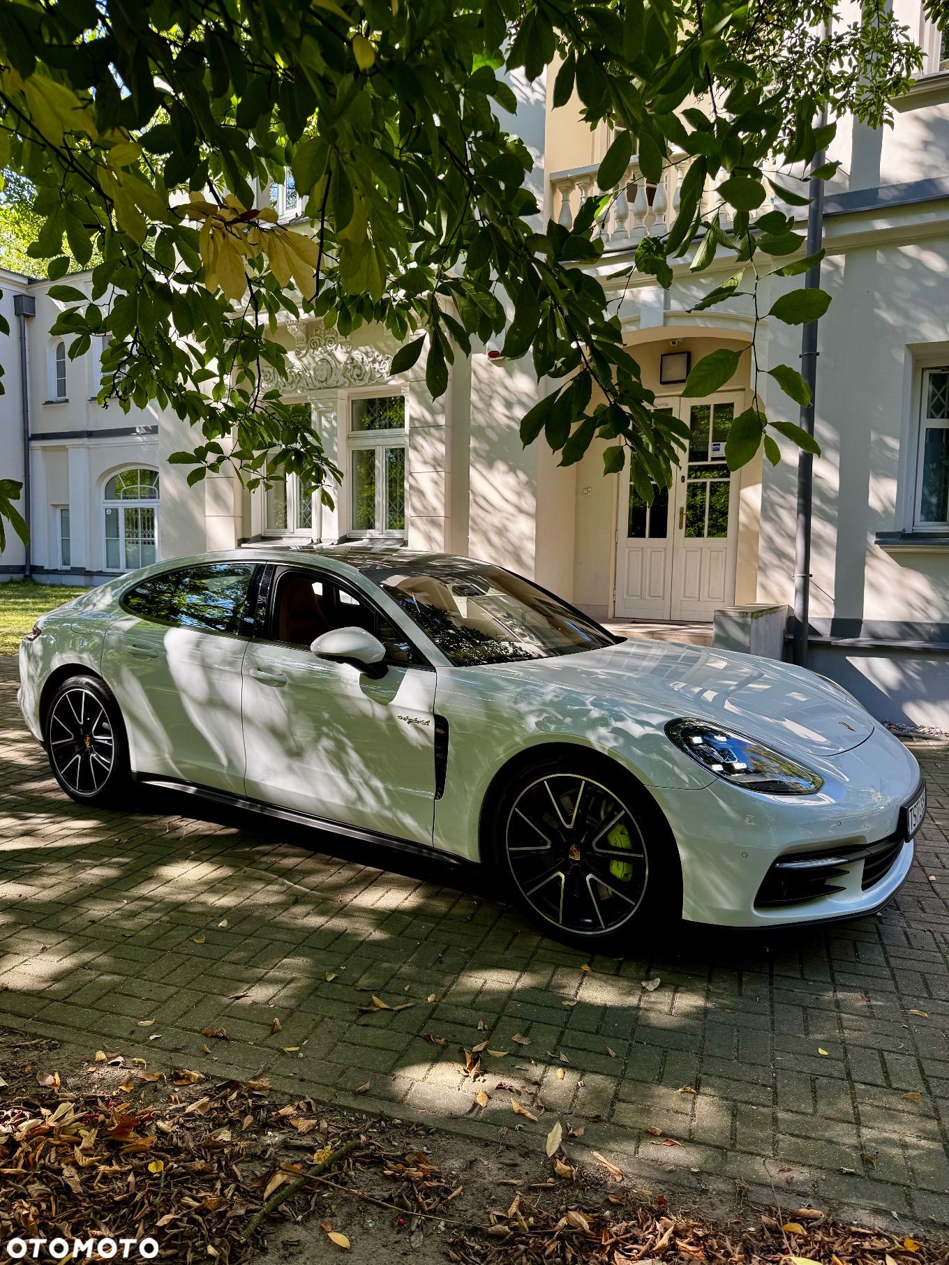 Porsche Panamera 4 E-Hybrid - 1