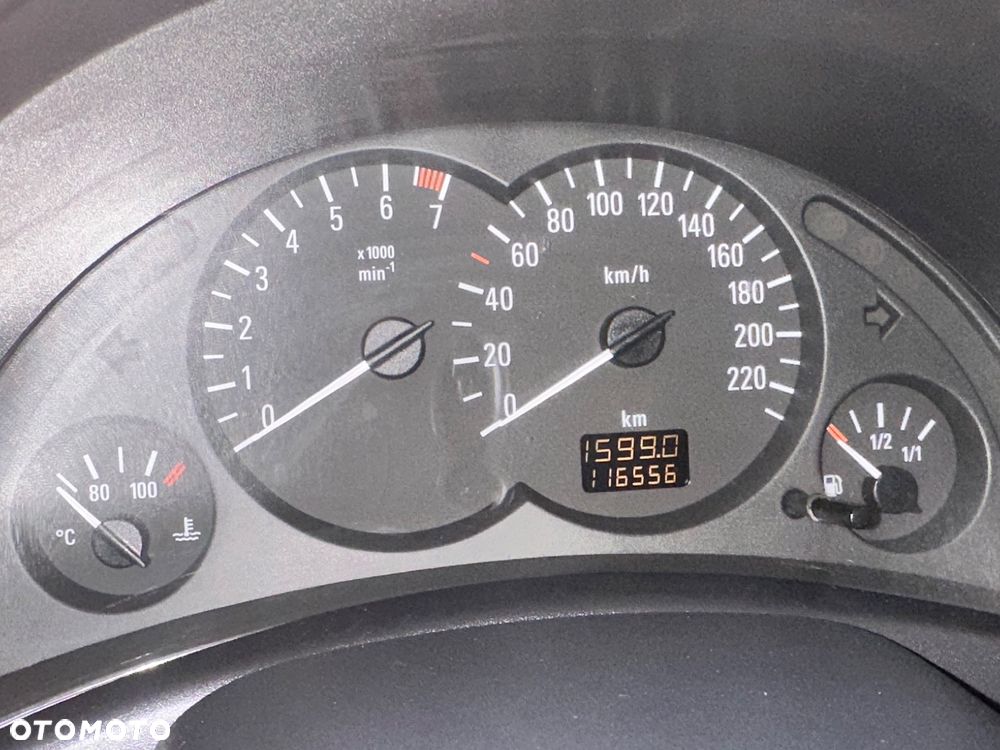 Opel Corsa 1.2 16V Comfort - 11