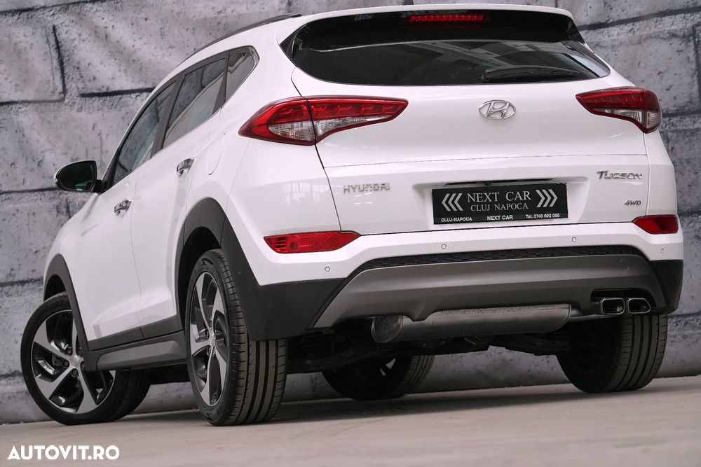 Hyundai Tucson 2.0 CRDI 4WD Automatik Premium - 6