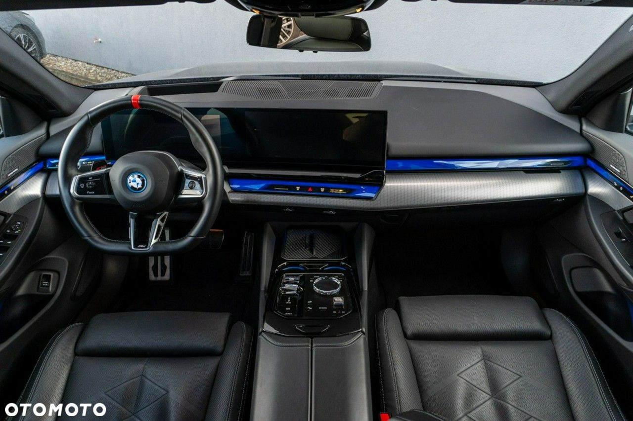 BMW i5 - 17