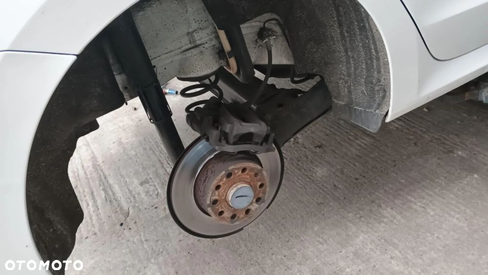 Skoda Octavia 2.0 TDI (Green tec) DSG Style - 16