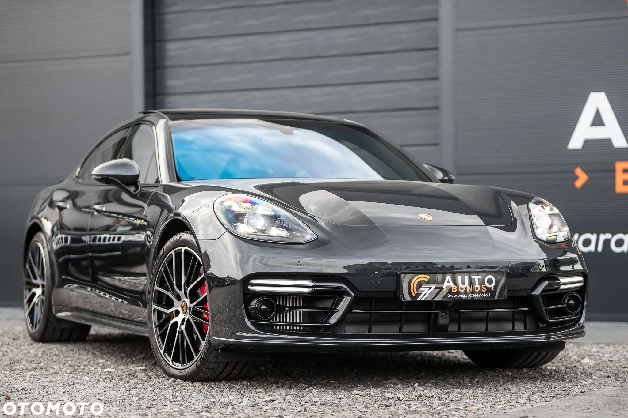 Porsche Panamera 4S E-Hybrid - 1