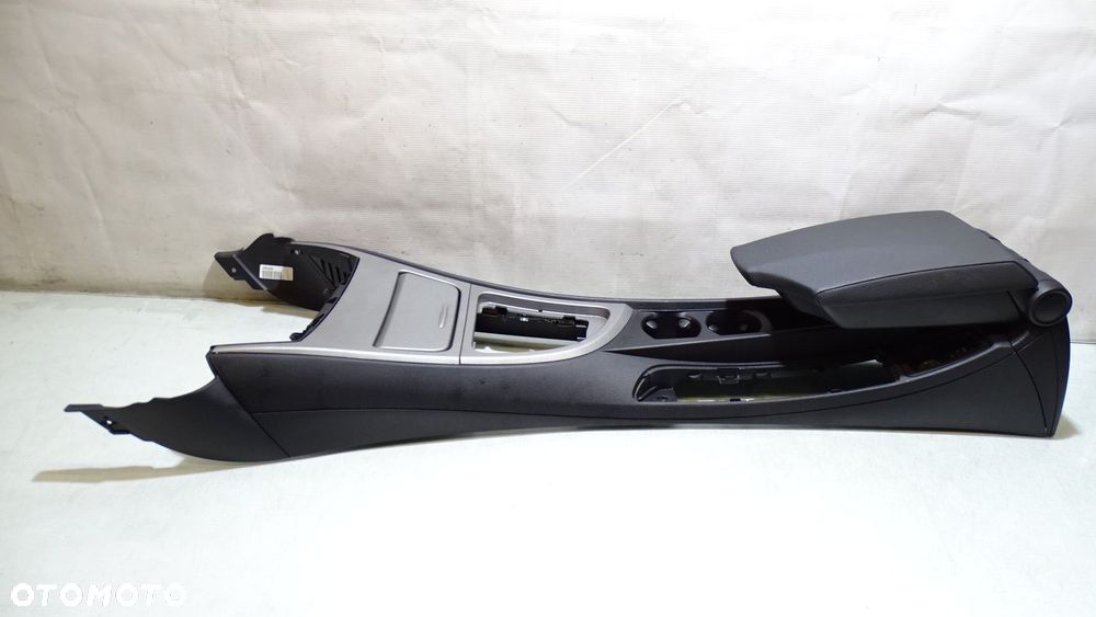 TUNEL ŚRODKOWY BMW E81 116i 2.0 - 9